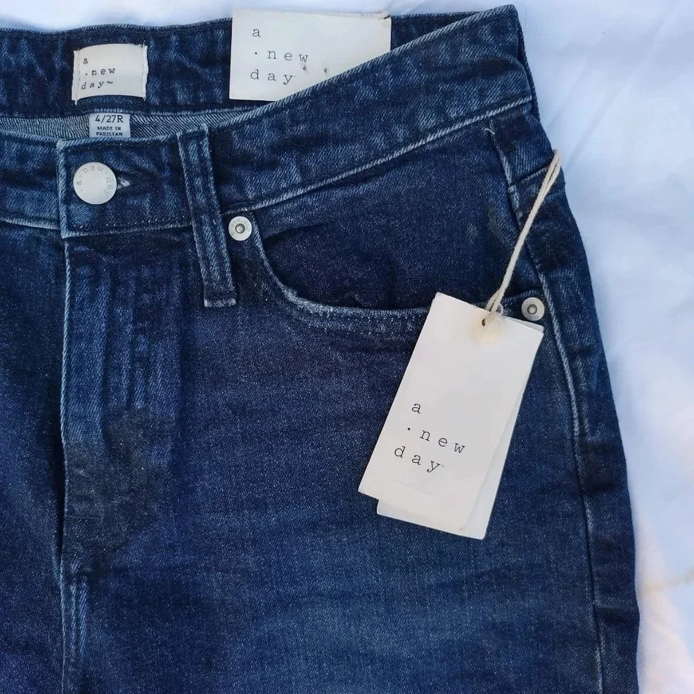 NWT- A New Day high rise blue jeans. C36 - Picture 6 of 9